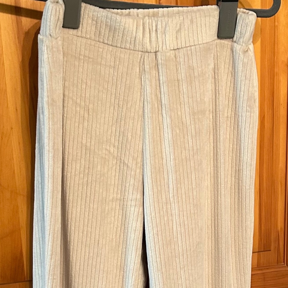 040 NWT Hello Nite Plush Ribbed Velour Taupe Lounge Pants